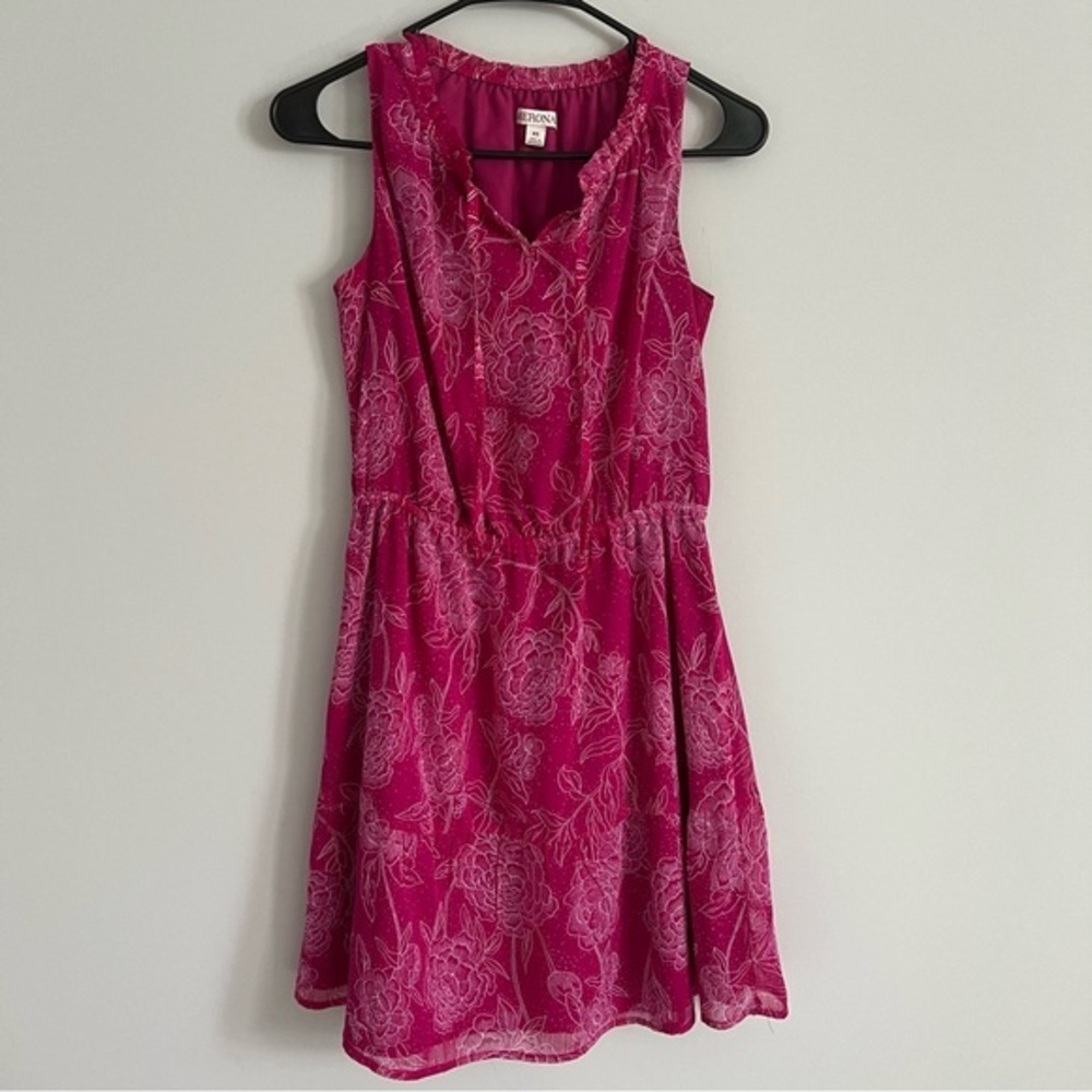 Merona Pink & White Floral Sleeveless Dress – Feminine & Flattering! 🌸💖✨
